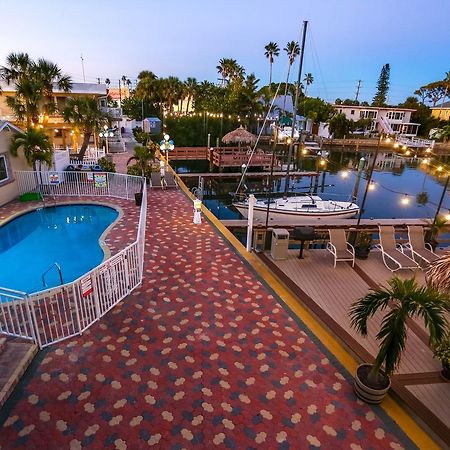 Bay Palms Waterfront Resort - Hotel And Marina St. Pete Beach Eksteriør bilde