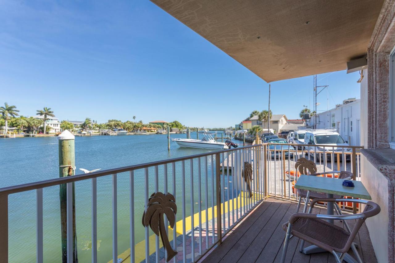 Bay Palms Waterfront Resort - Hotel And Marina St. Pete Beach Eksteriør bilde