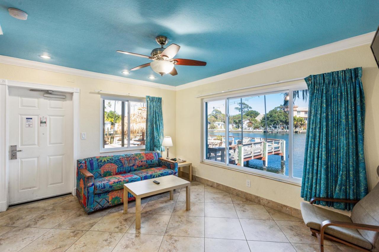 Bay Palms Waterfront Resort - Hotel And Marina St. Pete Beach Eksteriør bilde