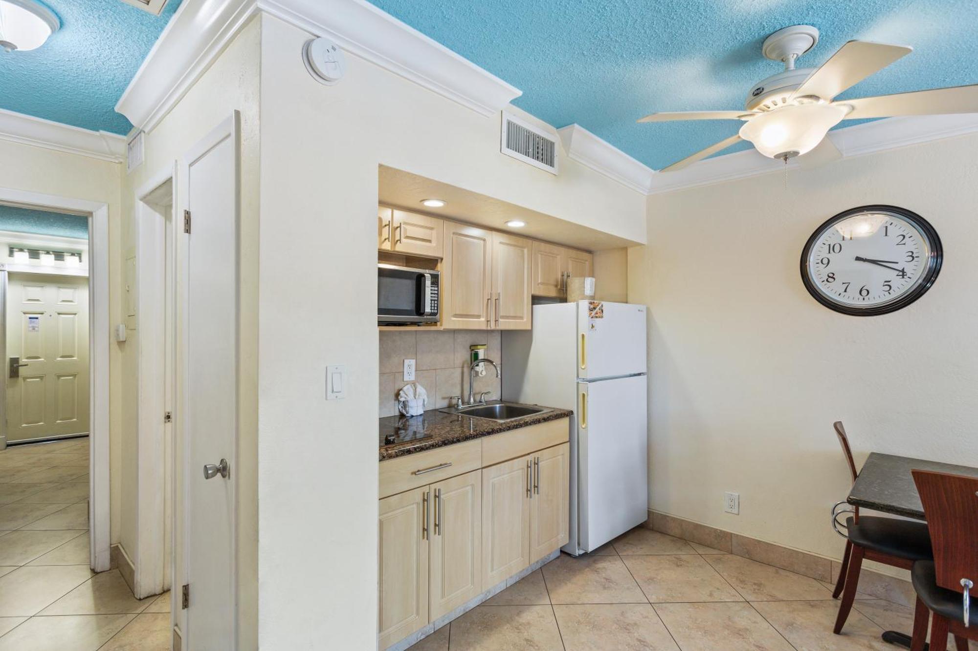 Bay Palms Waterfront Resort - Hotel And Marina St. Pete Beach Rom bilde