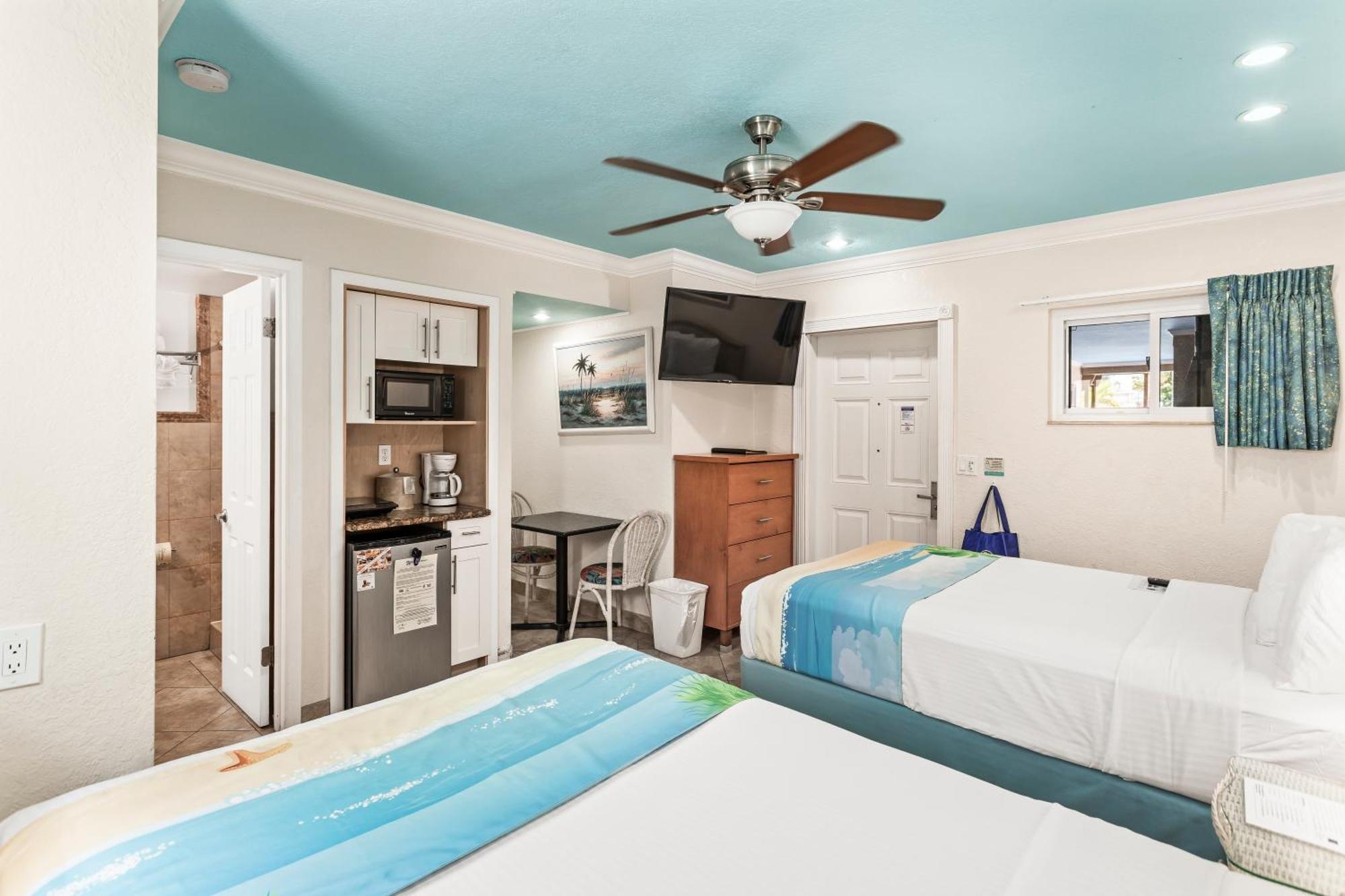 Bay Palms Waterfront Resort - Hotel And Marina St. Pete Beach Rom bilde