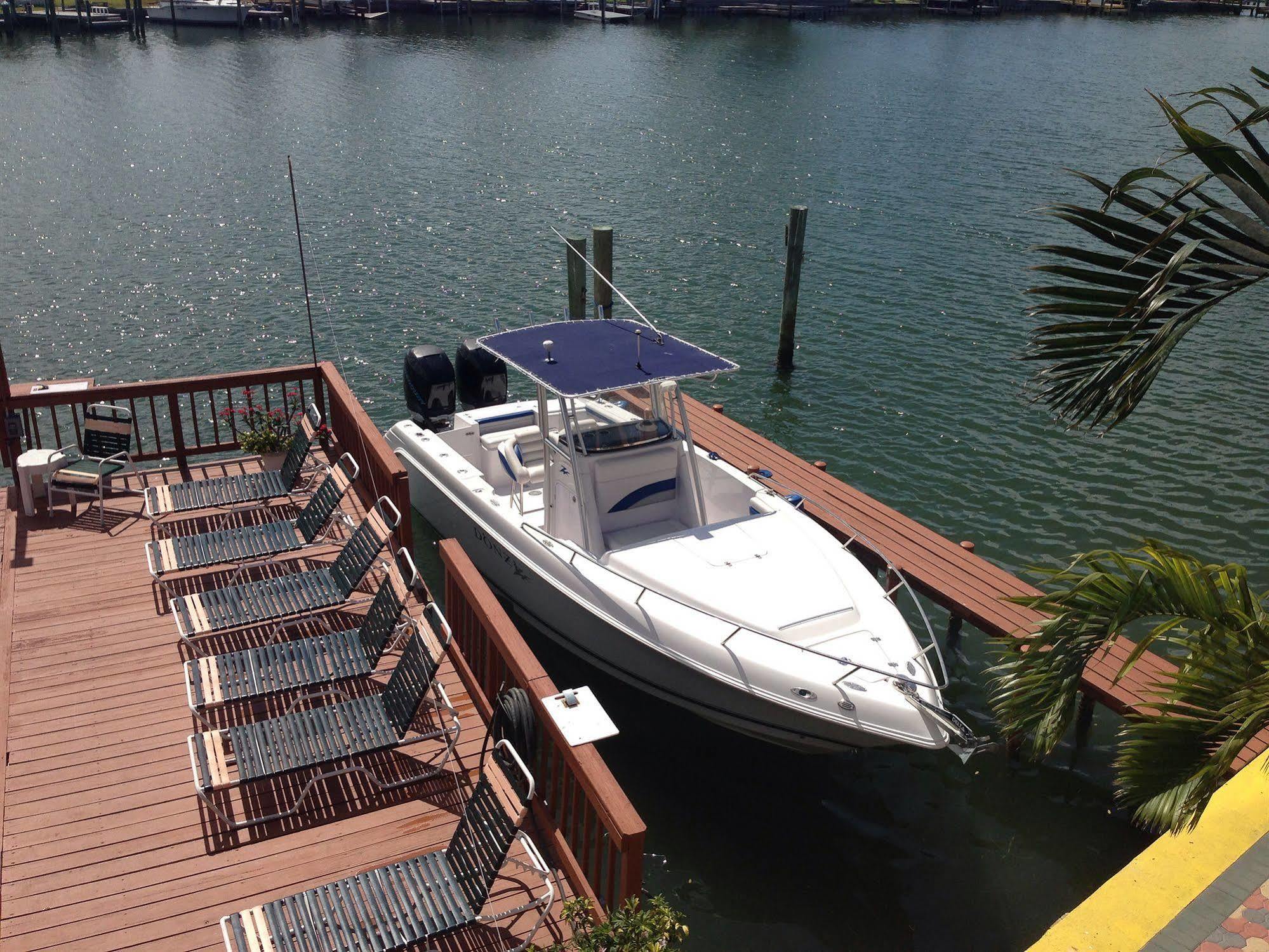 Bay Palms Waterfront Resort - Hotel And Marina St. Pete Beach Eksteriør bilde